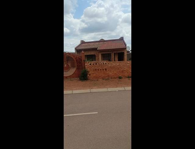 3 BEDROOM HOUSE FOR SALE IN SOSHANGUVE GG